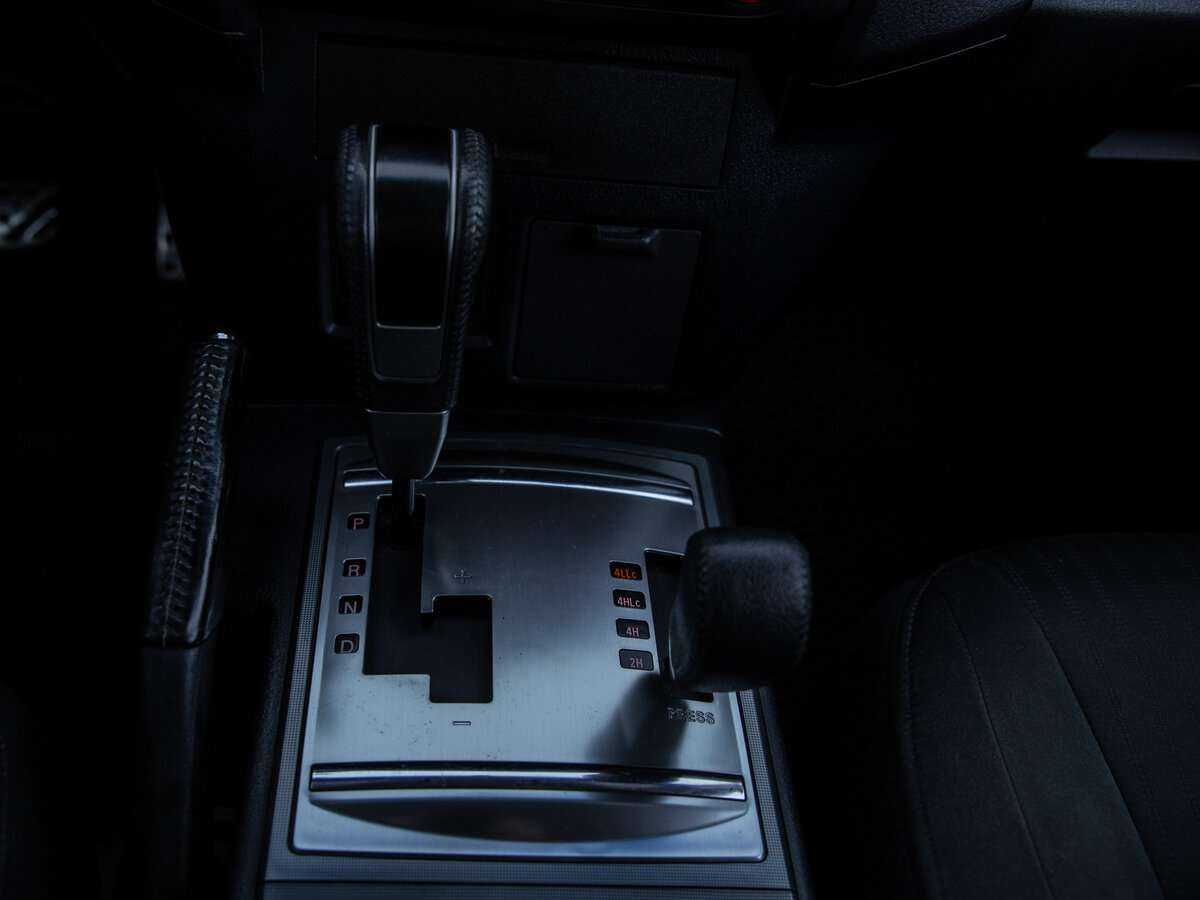 Купить Mitsubishi Pajero с пробегом. Фото: #12