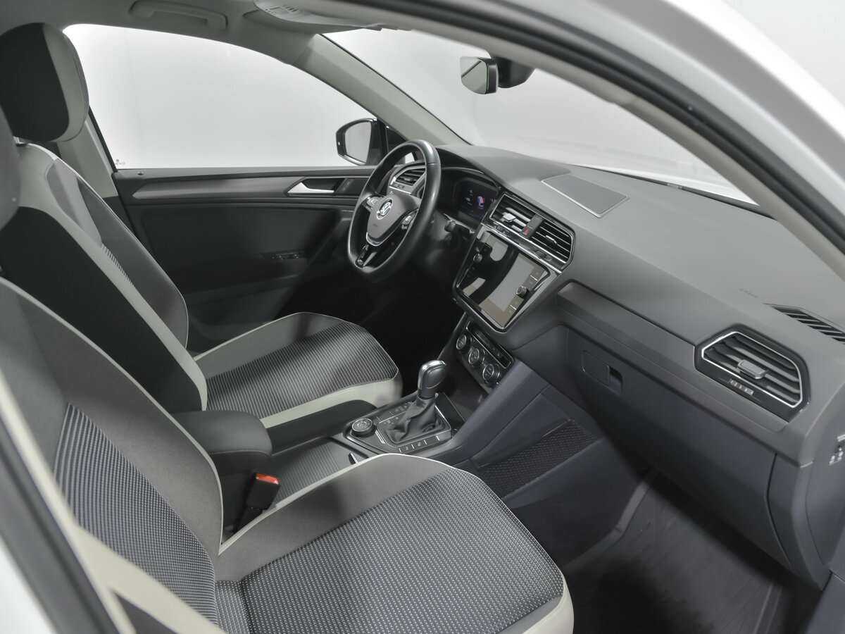 Купить Volkswagen Tiguan с пробегом. Фото: #13