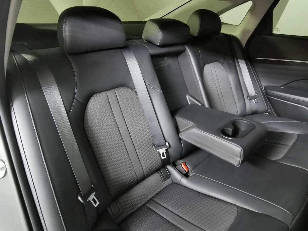 Купить Hyundai Sonata с пробегом. Фото: #12