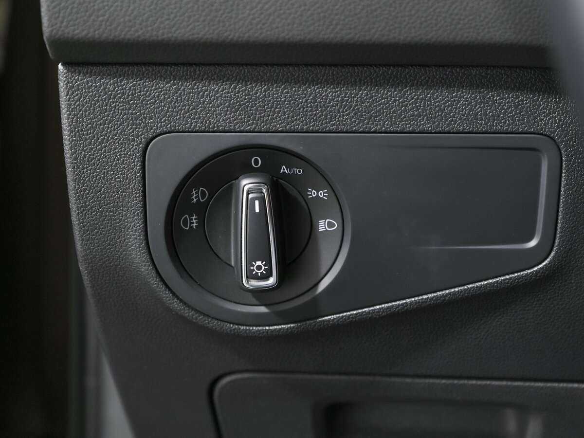 Купить Volkswagen Tiguan с пробегом. Фото: #11