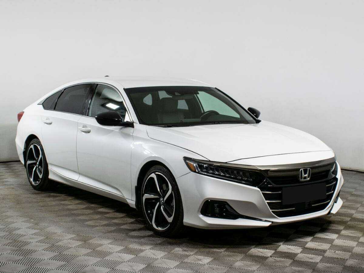 Купить Honda Accord с пробегом. Фото: #2