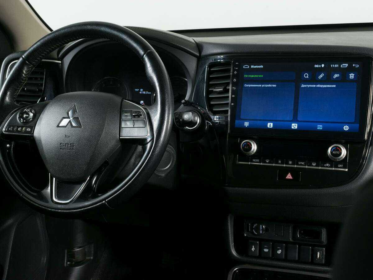 Купить Mitsubishi Outlander с пробегом. Фото: #10
