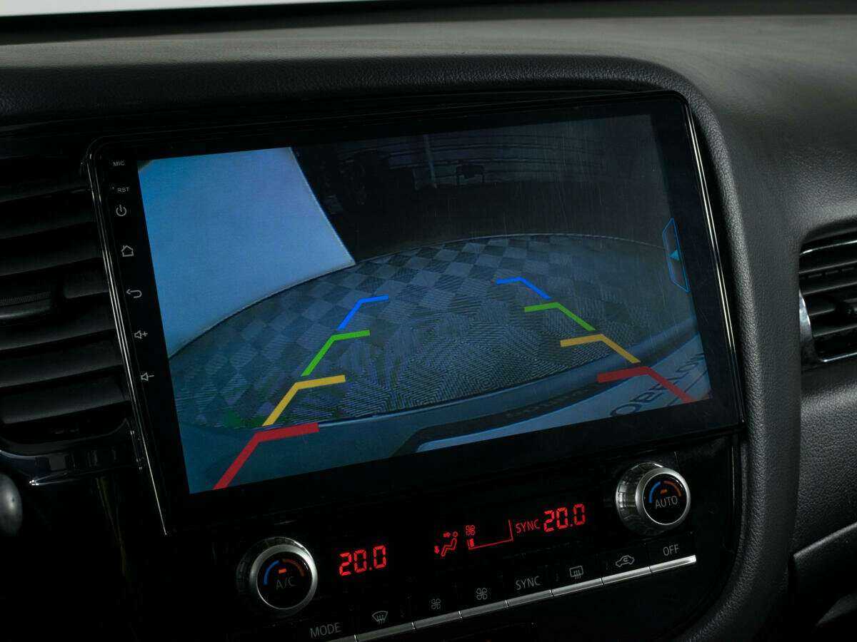 Купить Mitsubishi Outlander с пробегом. Фото: #17