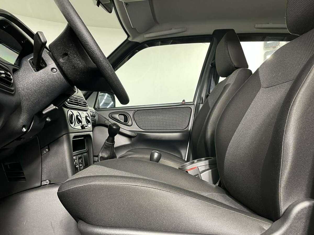 Купить Lada (ВАЗ) Niva с пробегом. Фото: #9