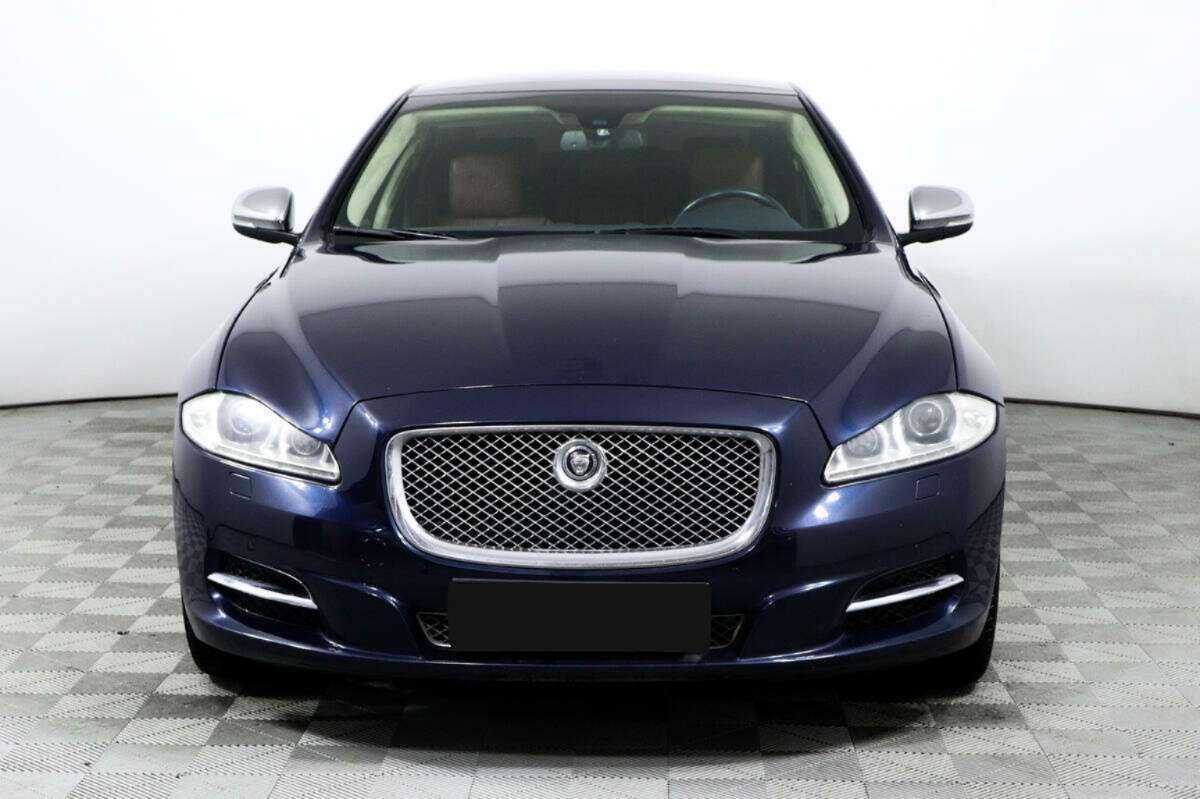 Купить Jaguar XJ с пробегом. Фото: #1