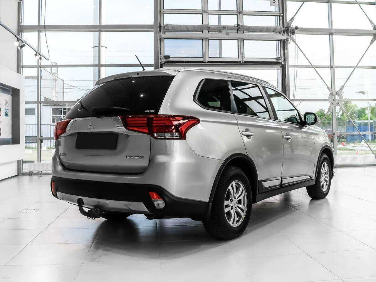 Продажа Б/У Митсубиши Оутлэндер. Фото: #4