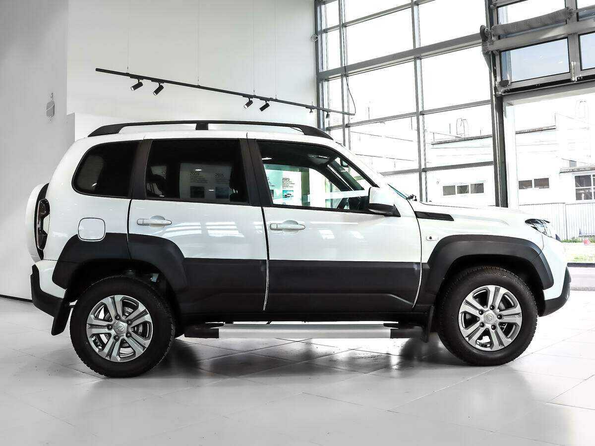 Купить Lada (ВАЗ) Niva с пробегом. Фото: #3