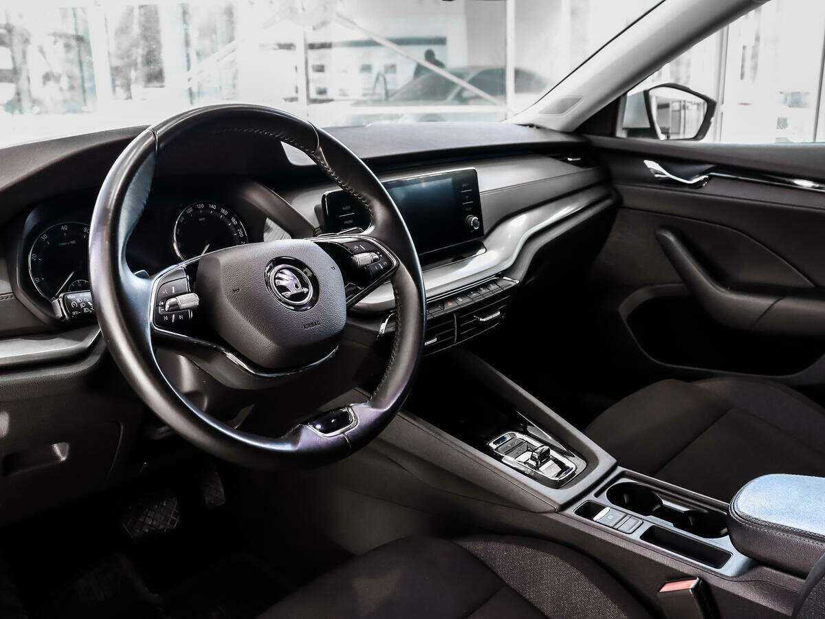 Купить Skoda Octavia с пробегом. Фото: #7