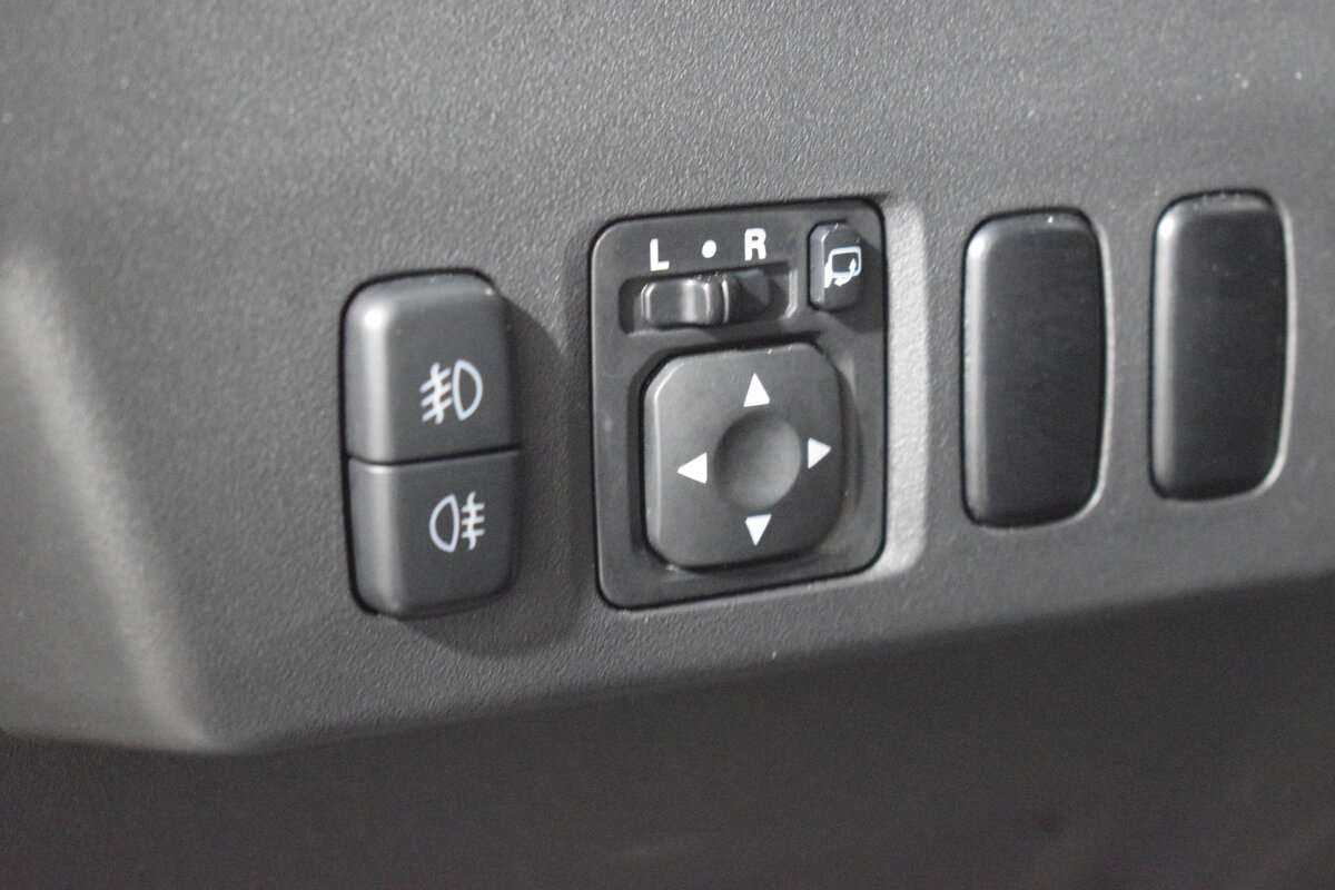 Купить Mitsubishi Pajero с пробегом. Фото: #8