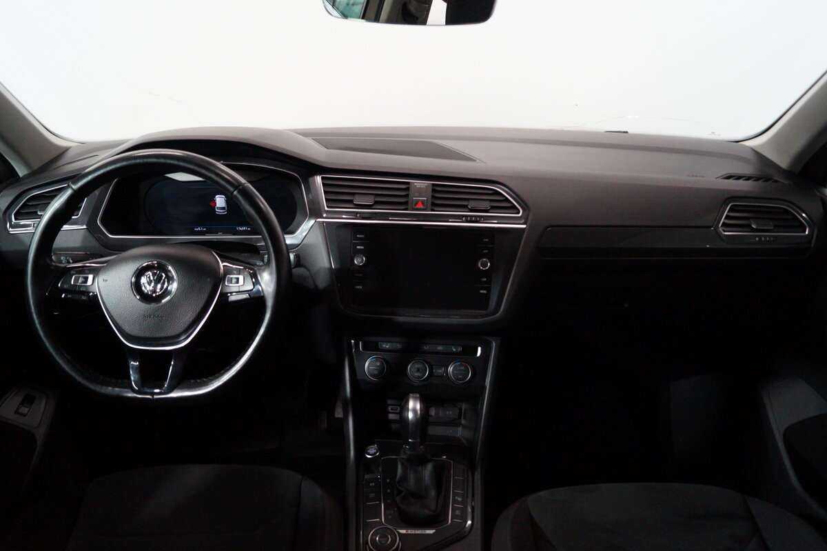 Купить Volkswagen Tiguan с пробегом. Фото: #15