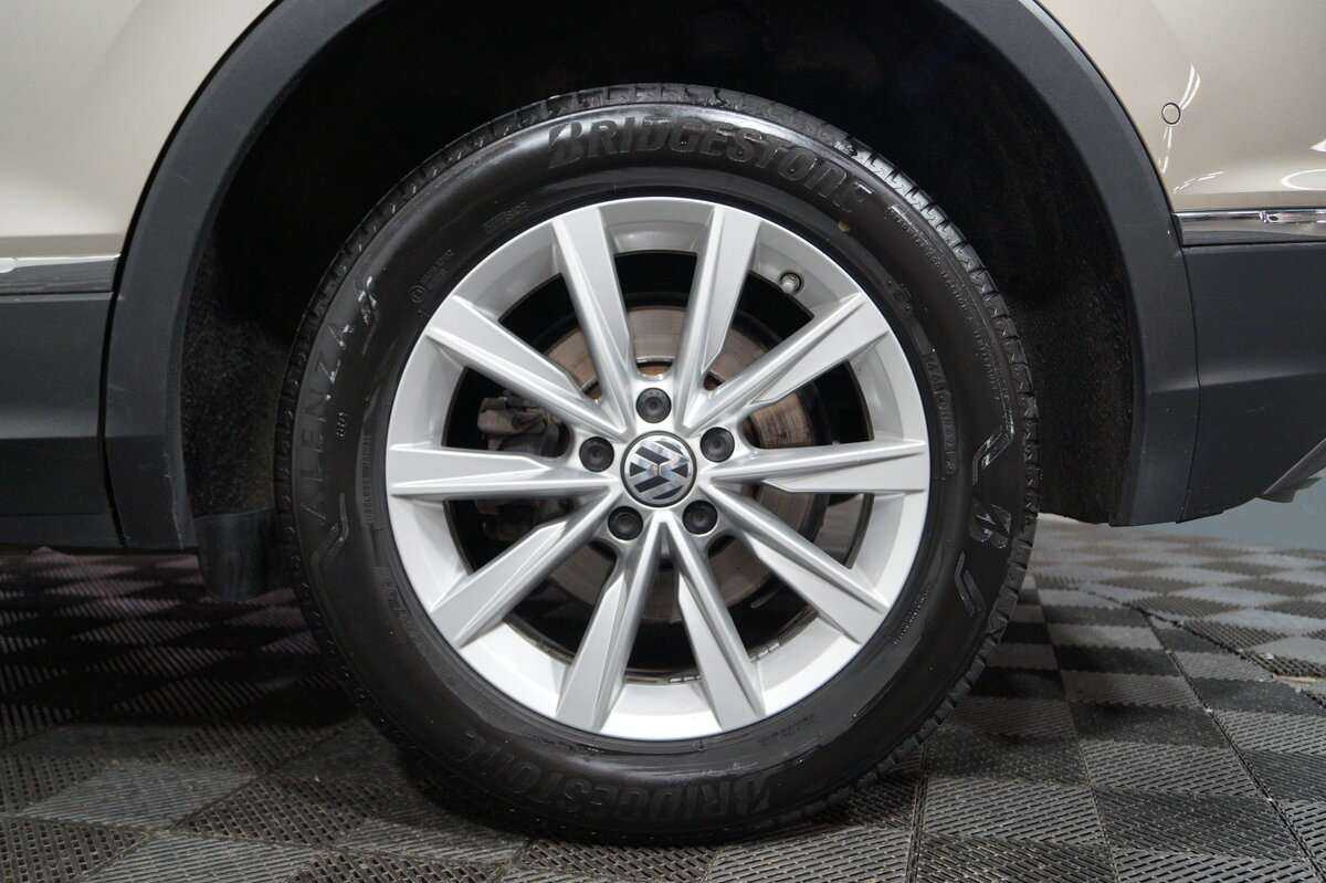 Купить Volkswagen Tiguan с пробегом. Фото: #22