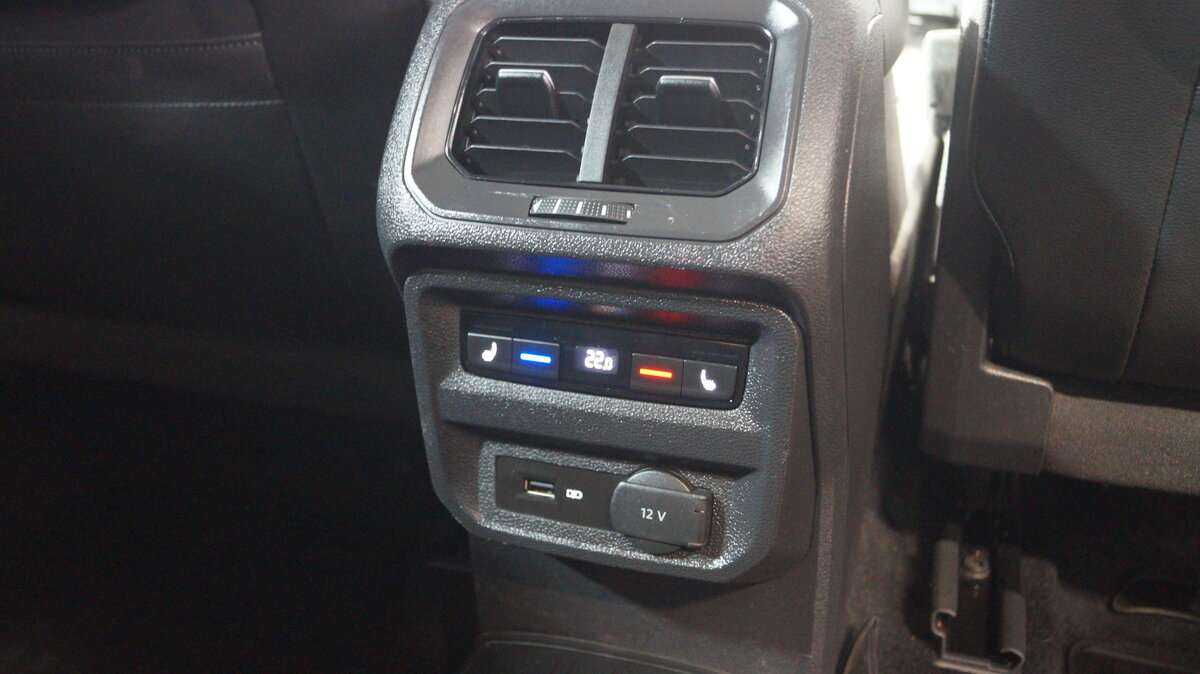 Купить Volkswagen Tiguan с пробегом. Фото: #20