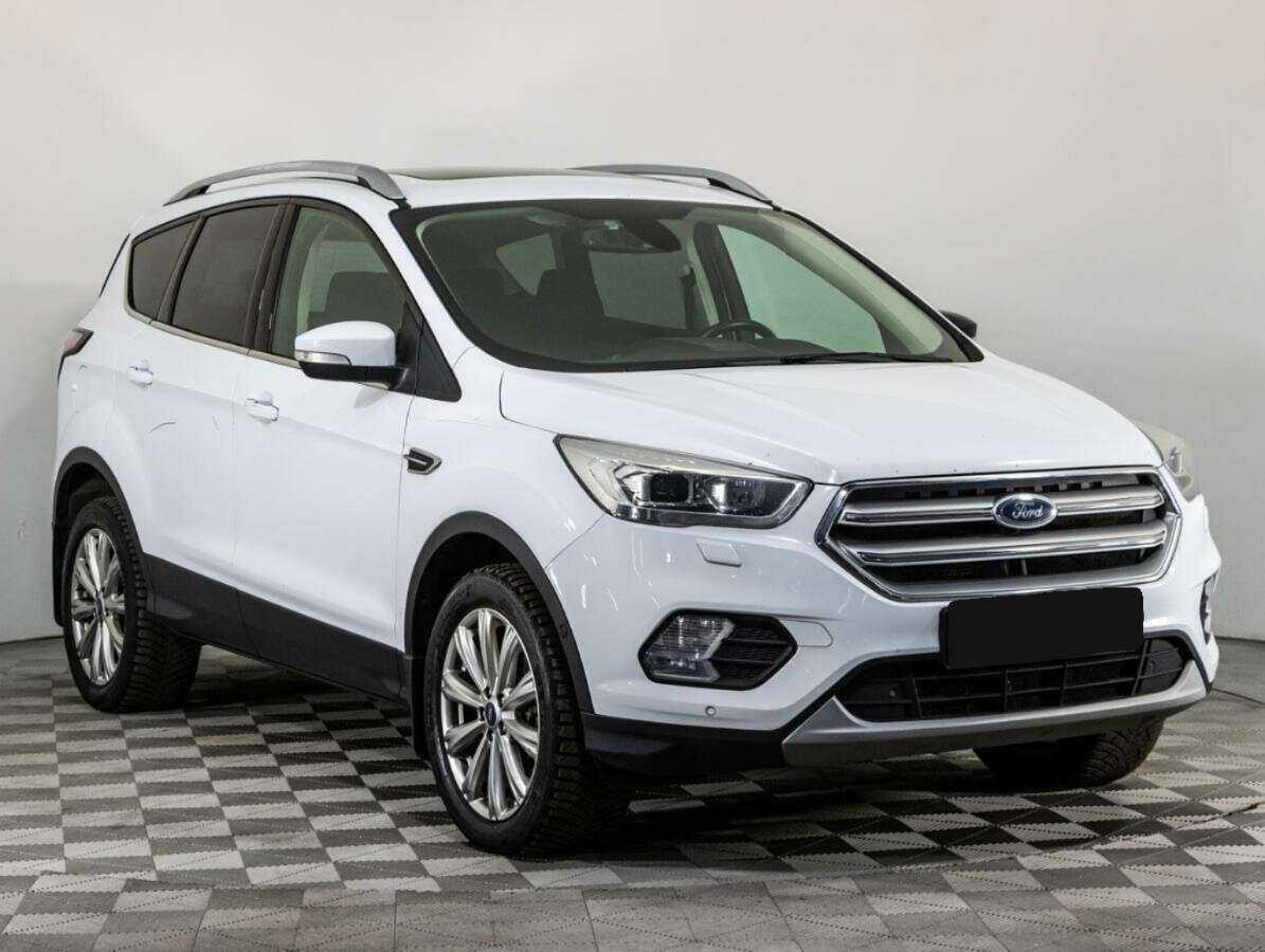 Купить Ford Kuga с пробегом. Фото: #2
