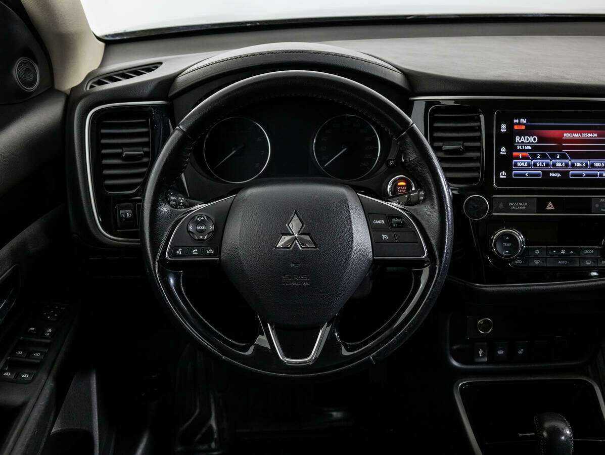 Купить Mitsubishi Outlander с пробегом. Фото: #11