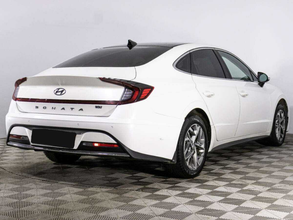 Купить Hyundai Sonata с пробегом. Фото: #4