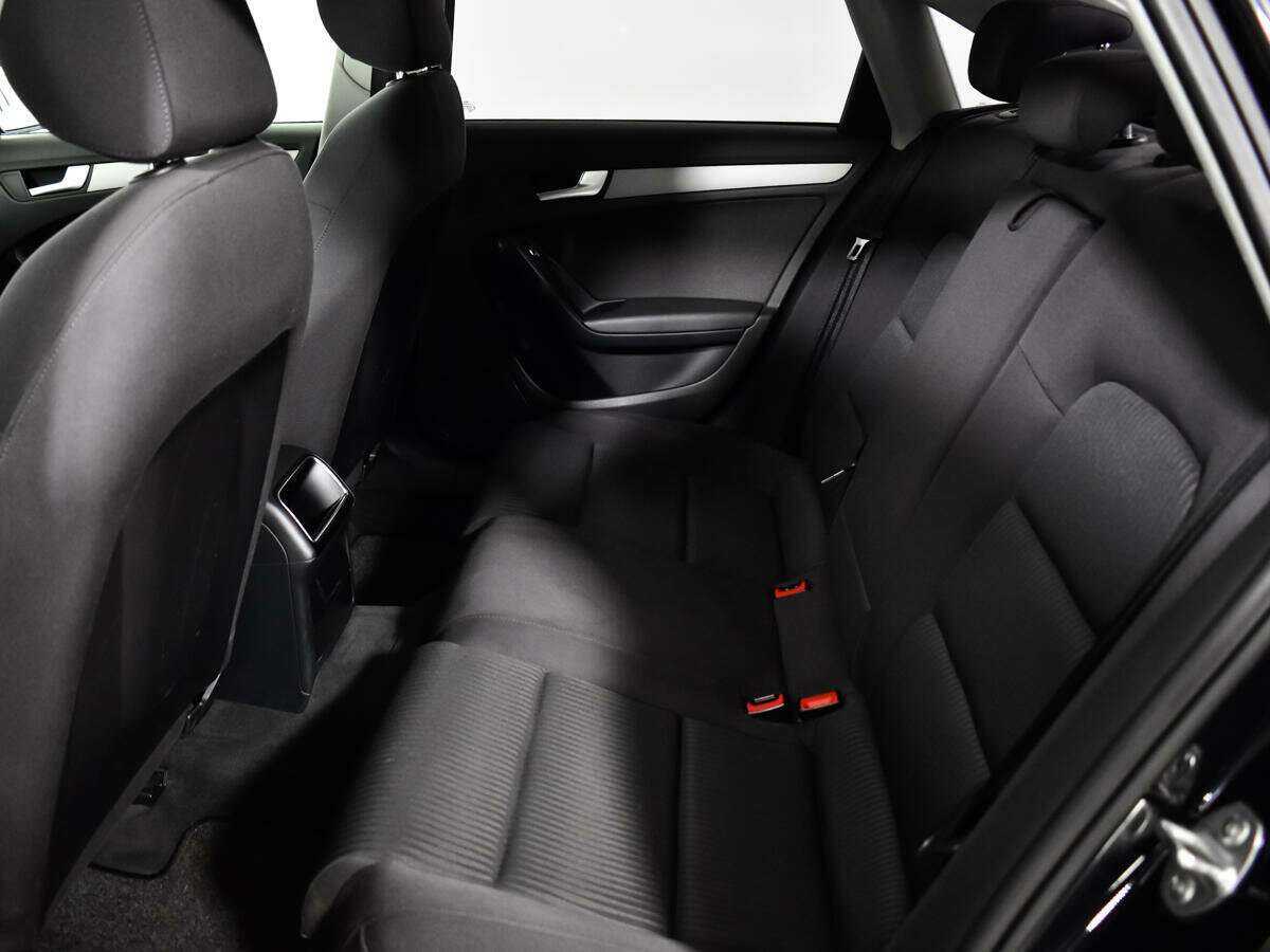 Купить Audi A4 с пробегом. Фото: #9