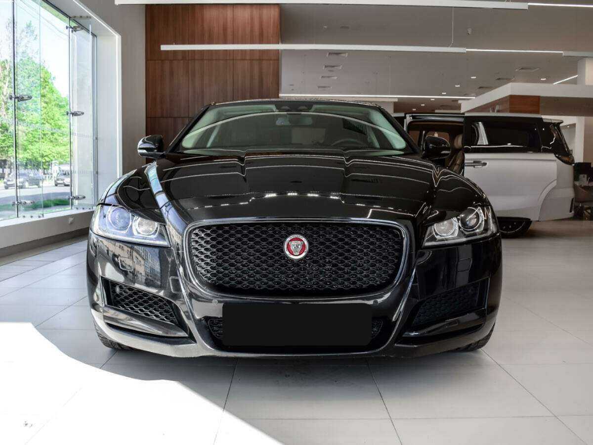 Купить Jaguar XF с пробегом. Фото: #1