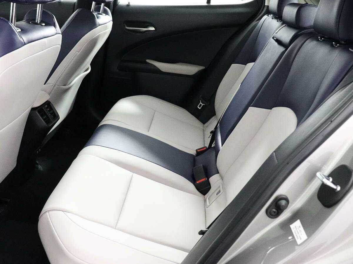 Купить Lexus UX с пробегом. Фото: #11