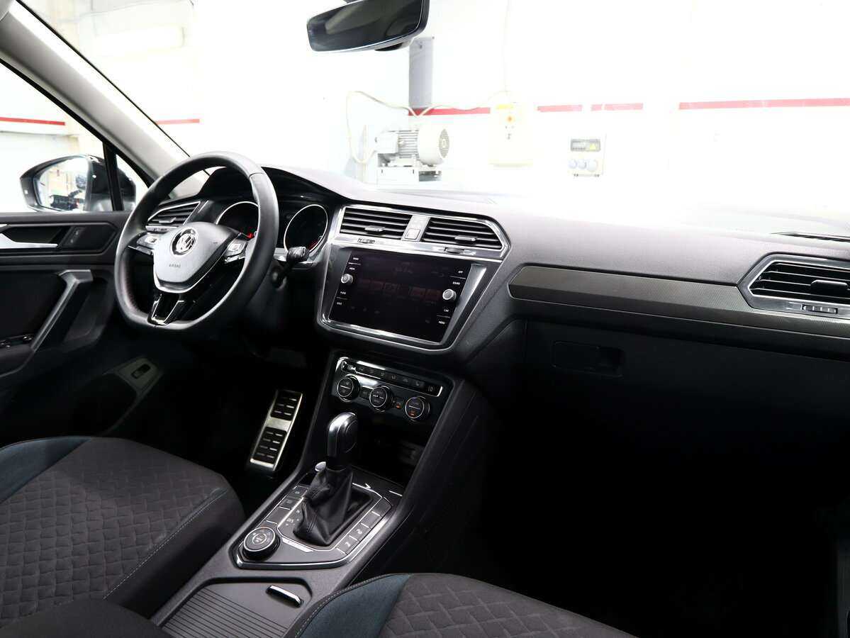 Купить Volkswagen Tiguan с пробегом. Фото: #9