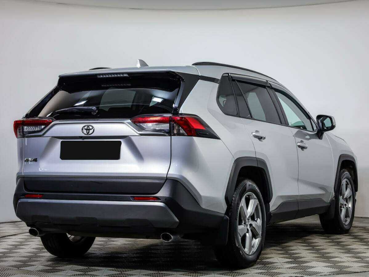 Купить Toyota RAV4 с пробегом. Фото: #3