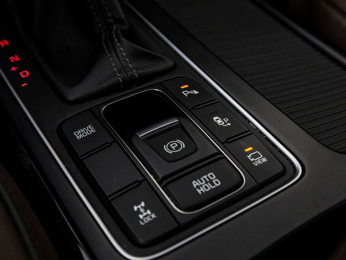 Купить Kia Sorento с пробегом. Фото: #14