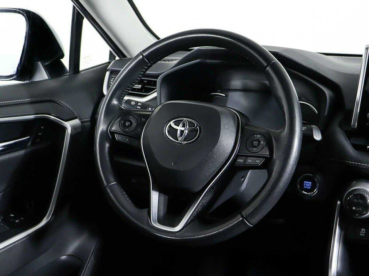 Купить Toyota RAV4 с пробегом. Фото: #9