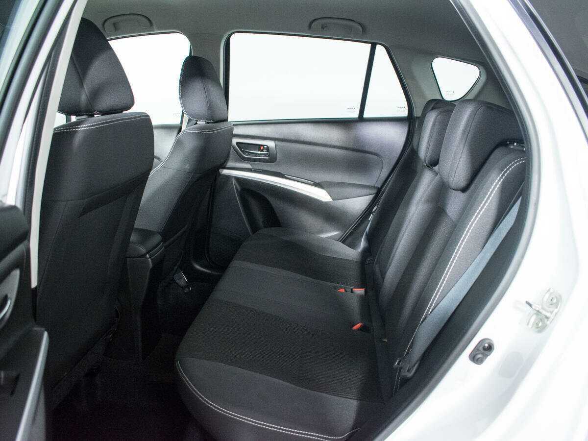 Продажа Б/У Сузуки С-Икс4. Фото: #9