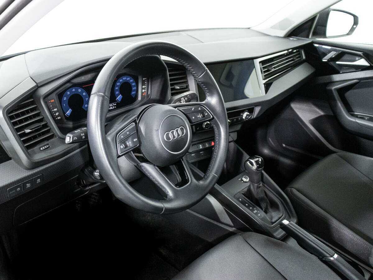 Купить Audi A1 с пробегом. Фото: #10