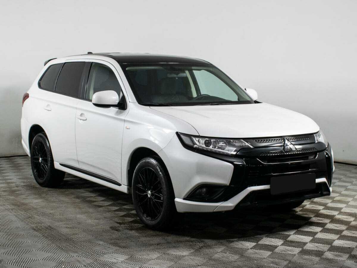 Купить Mitsubishi Outlander с пробегом. Фото: #2