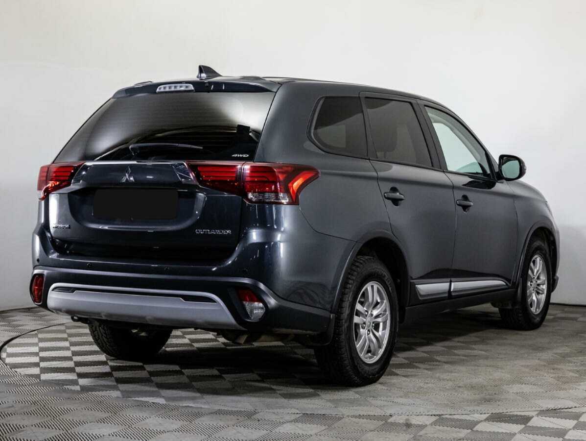 Купить Mitsubishi Outlander с пробегом. Фото: #3