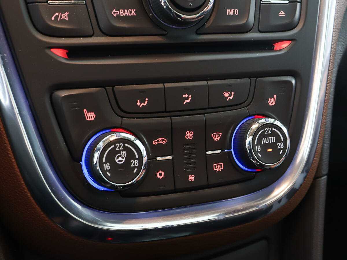 Продажа Б/У Опель Мокка. Фото: #17