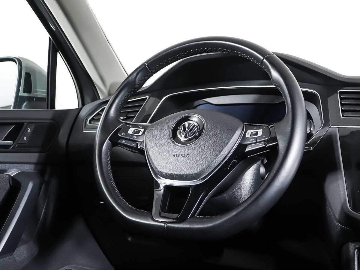 Купить Volkswagen Tiguan с пробегом. Фото: #14