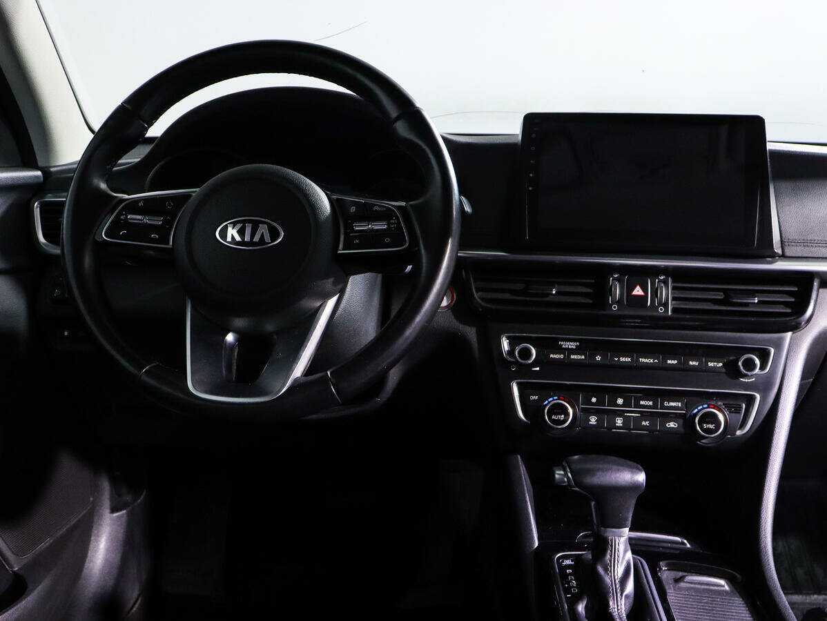 Купить Kia Optima с пробегом. Фото: #9