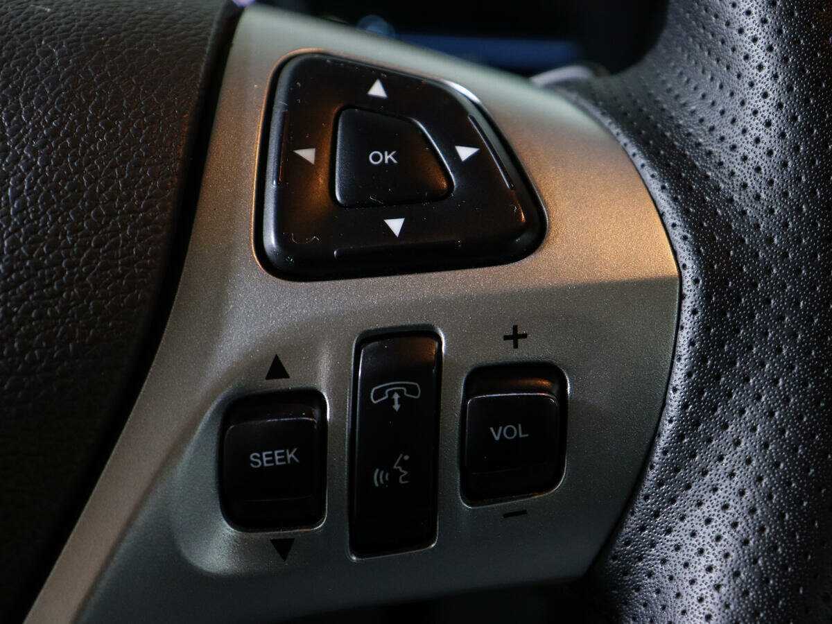 Купить Ford Explorer с пробегом. Фото: #22