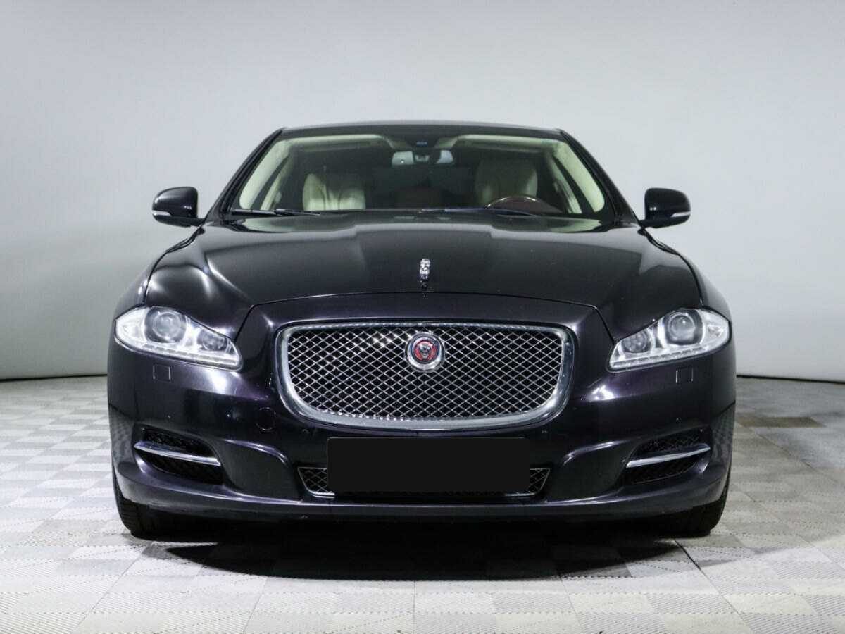 Купить Jaguar XJ с пробегом. Фото: #1