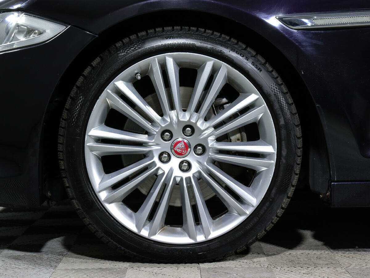 Купить Jaguar XJ с пробегом. Фото: #12