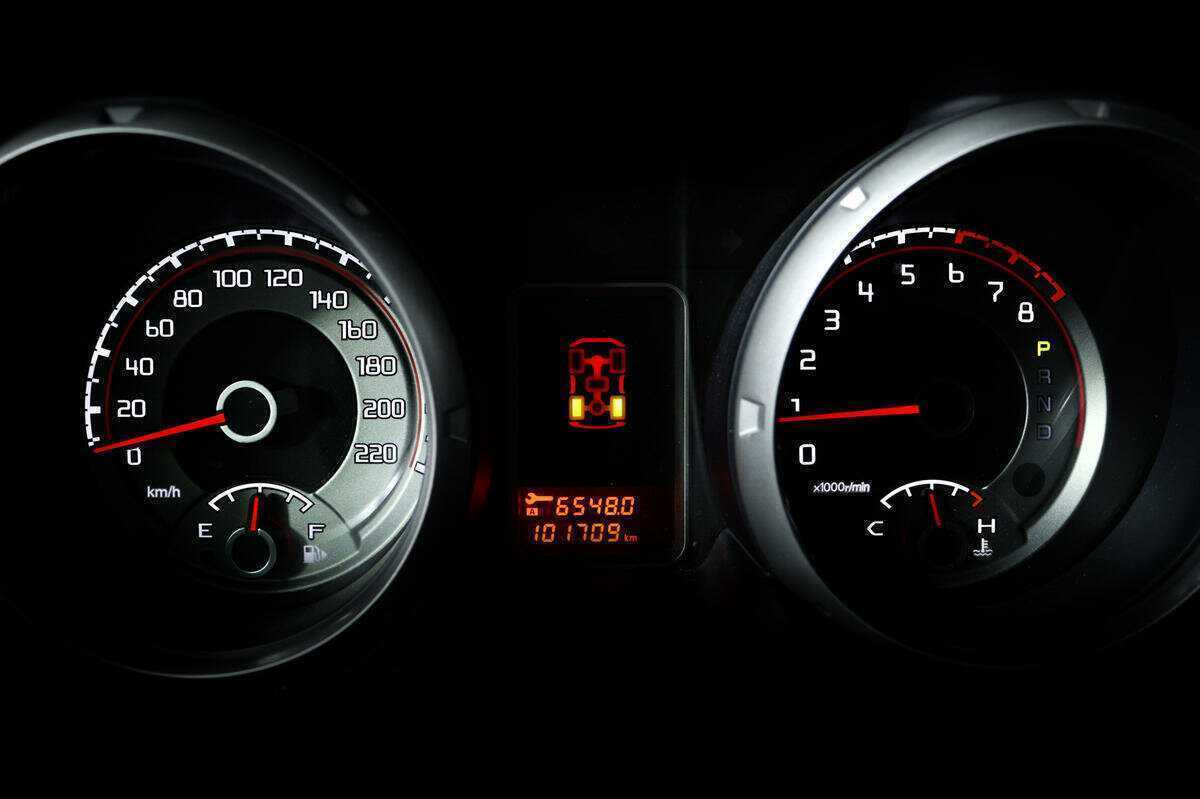 Купить Mitsubishi Pajero с пробегом. Фото: #9