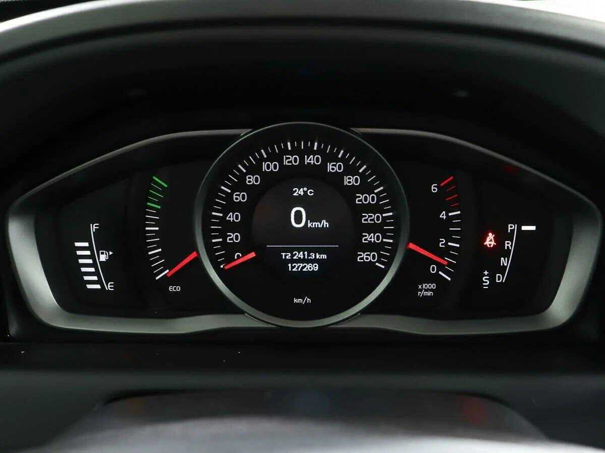 Купить Volvo XC60 с пробегом. Фото: #10