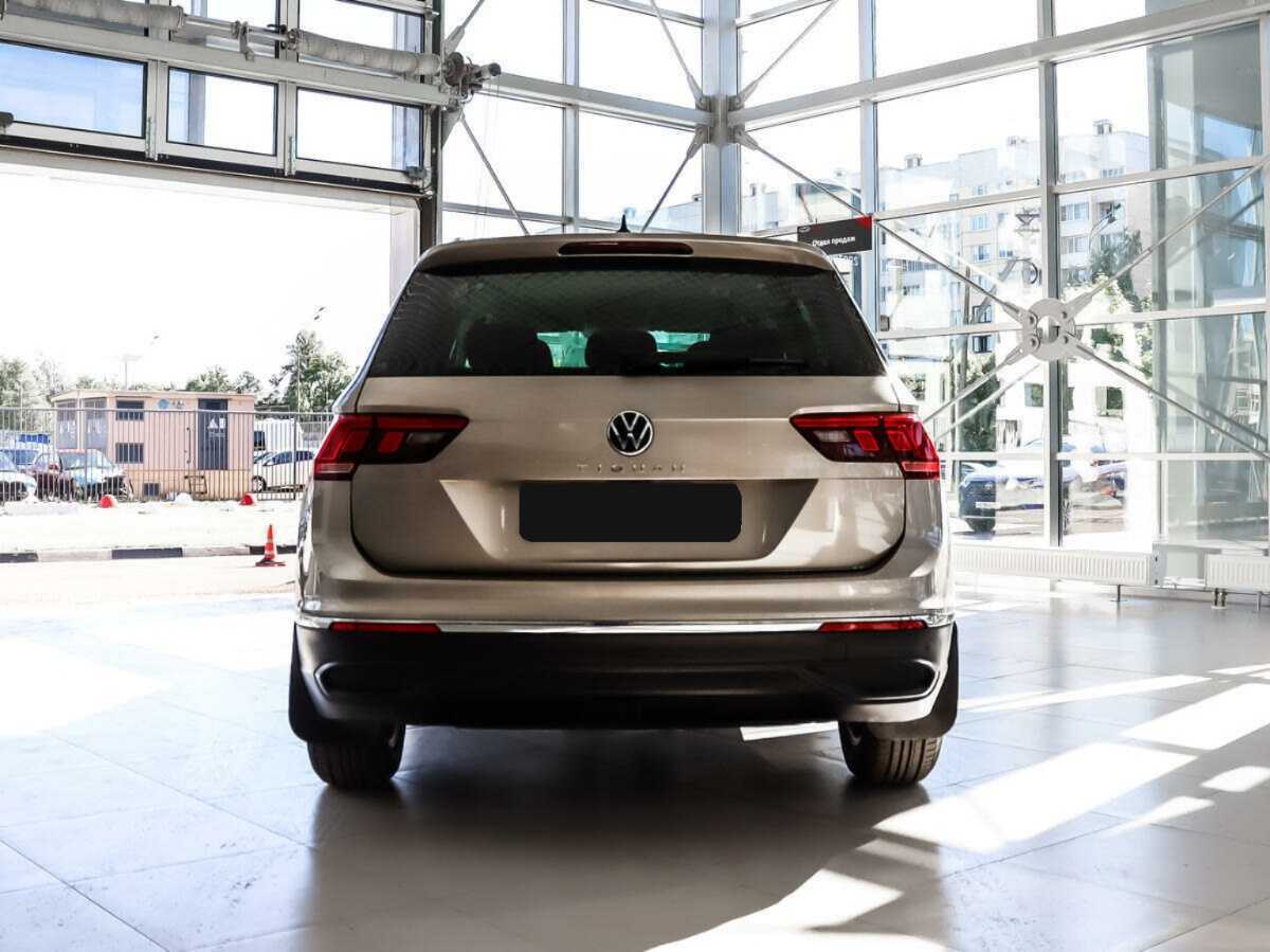 Купить Volkswagen Tiguan с пробегом. Фото: #5