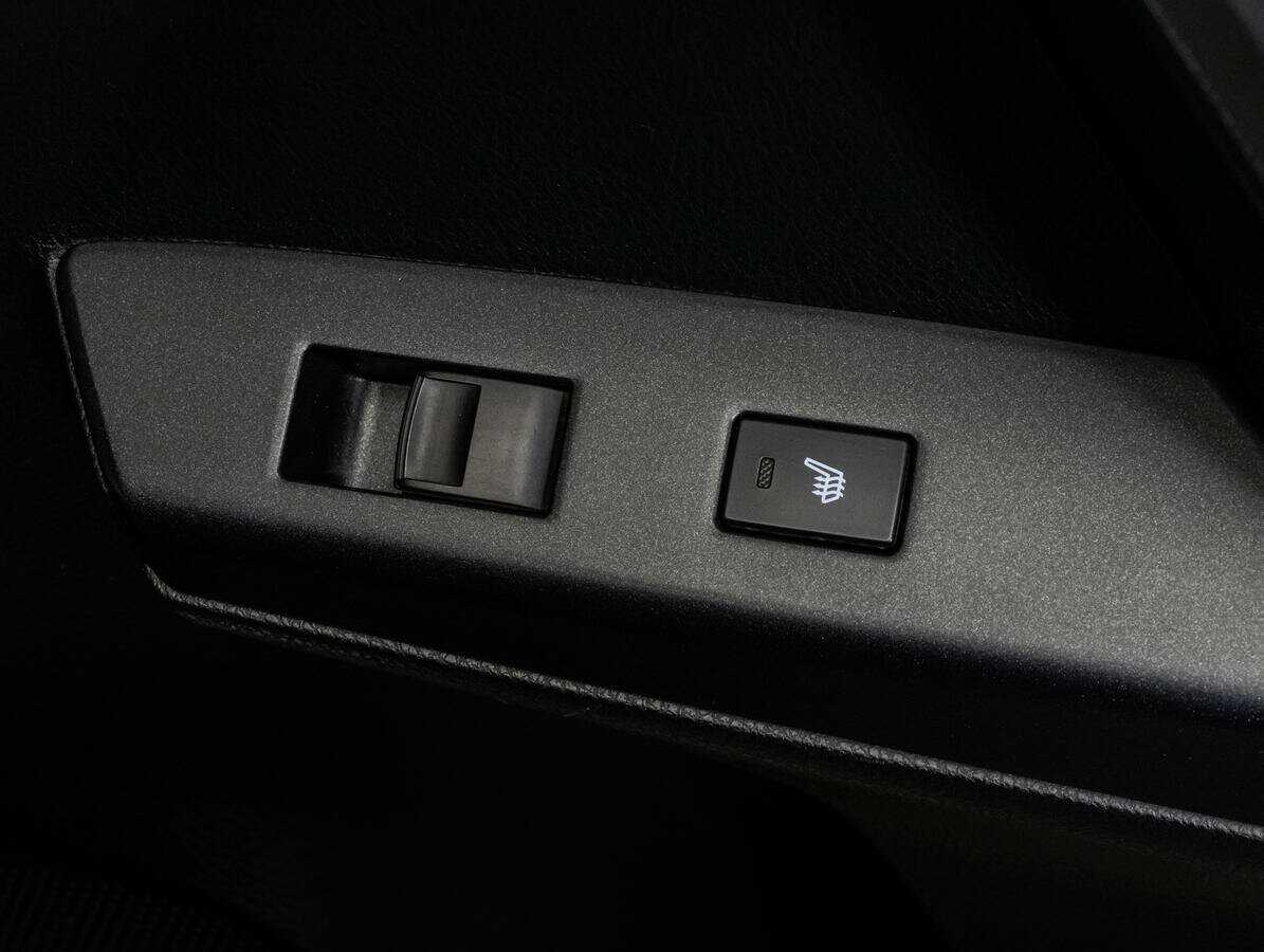 Купить Toyota RAV4 с пробегом. Фото: #20