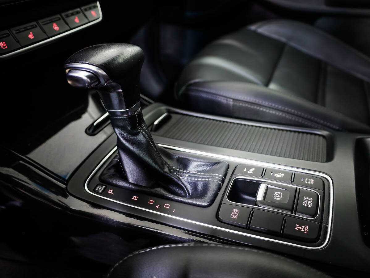 Купить Kia Sorento с пробегом. Фото: #17