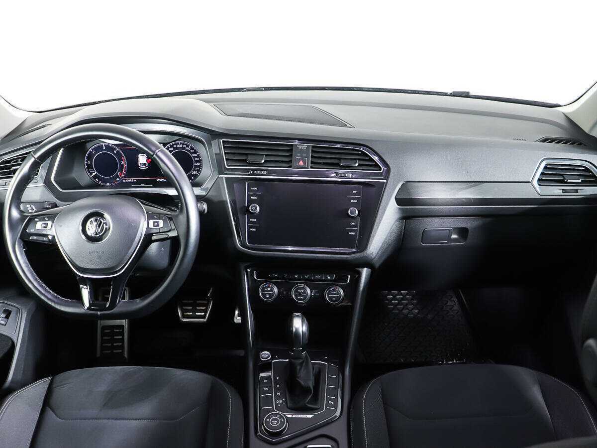 Купить Volkswagen Tiguan с пробегом. Фото: #10