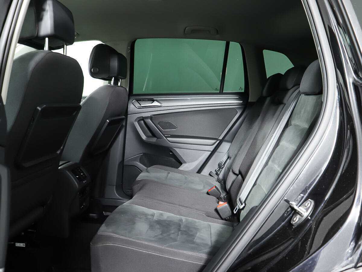 Купить Volkswagen Tiguan с пробегом. Фото: #9