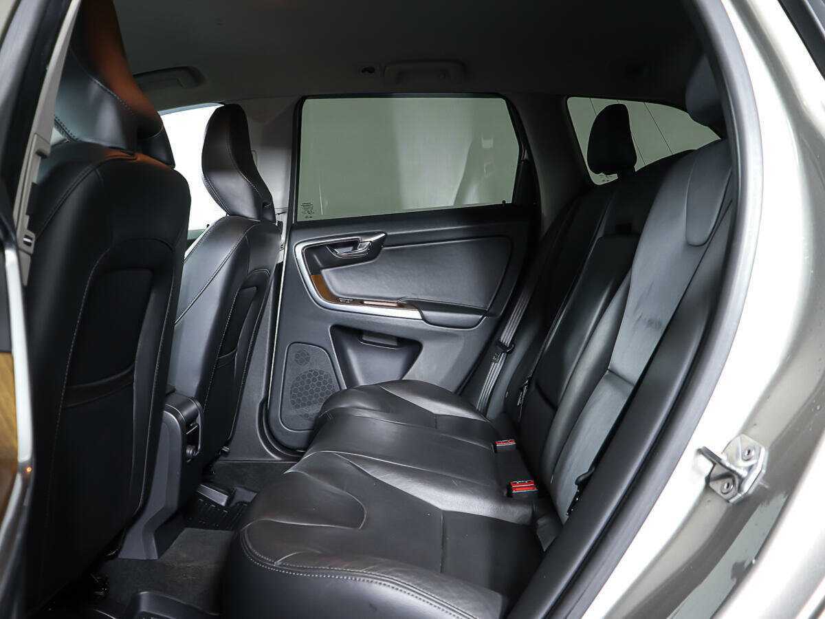 Купить Volvo XC60 с пробегом. Фото: #9