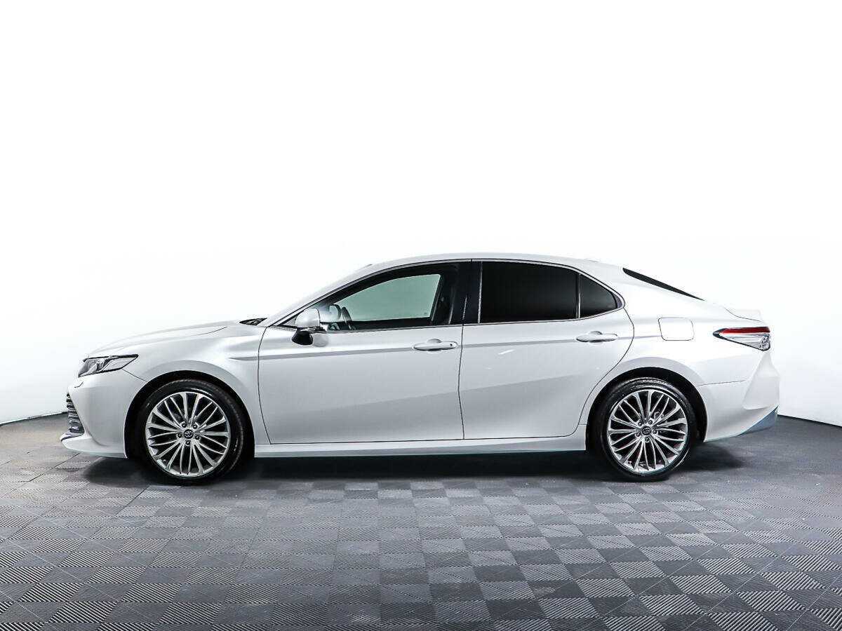 Купить Toyota Camry с пробегом. Фото: #7