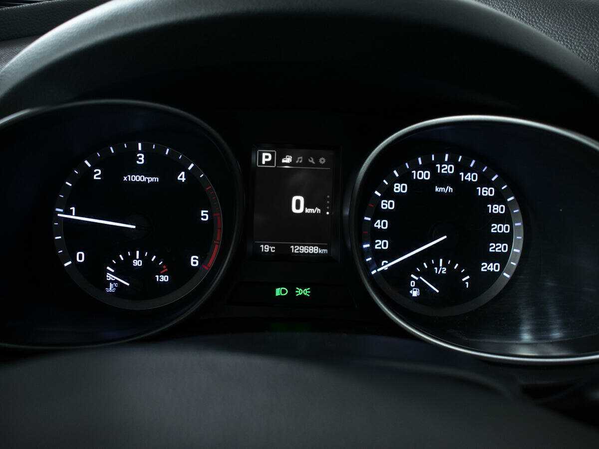 Купить Hyundai Santa Fe с пробегом. Фото: #10