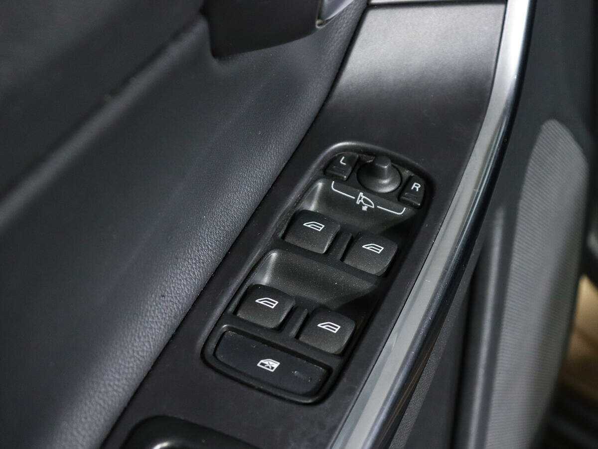 Продажа Б/У Вольво ИксЦ60. Фото: #17