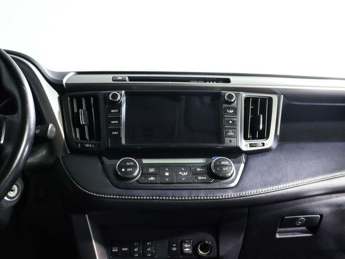 Купить Toyota RAV4 с пробегом. Фото: #10