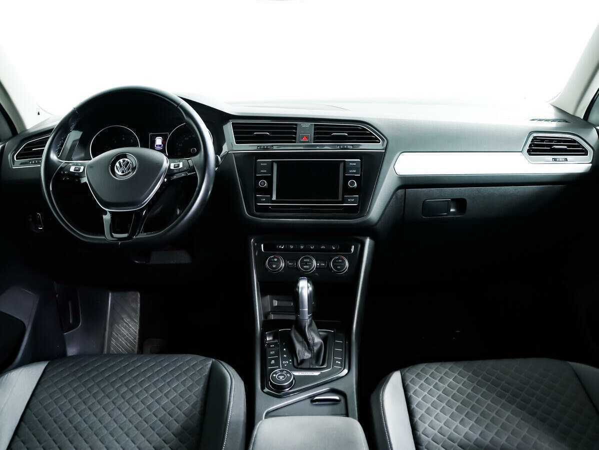 Купить Volkswagen Tiguan с пробегом. Фото: #10