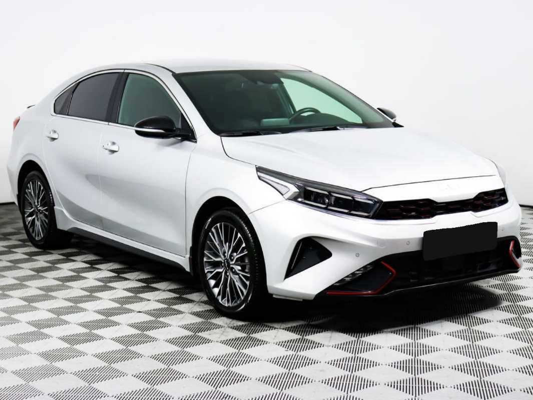 Купить Kia Cerato с пробегом. Фото: #2